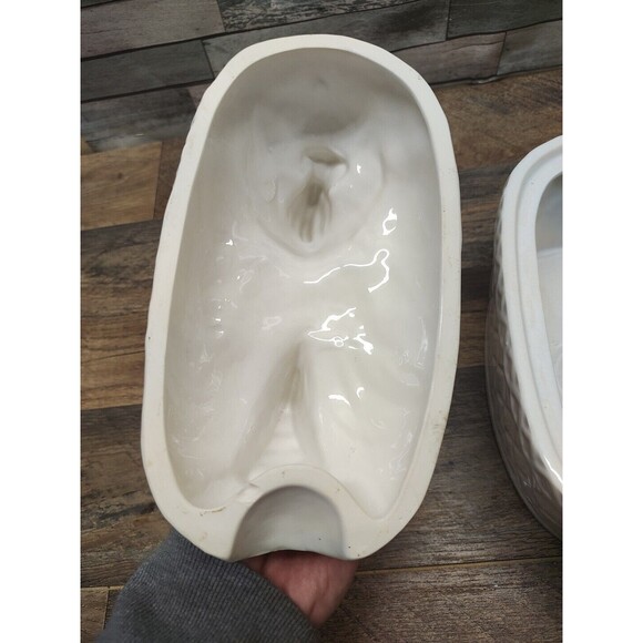 Vintage White Ceramic Hen on a Nest Soup Tureen, Farmhouse Kitchen, Cottagecore - Picture 15 of 16